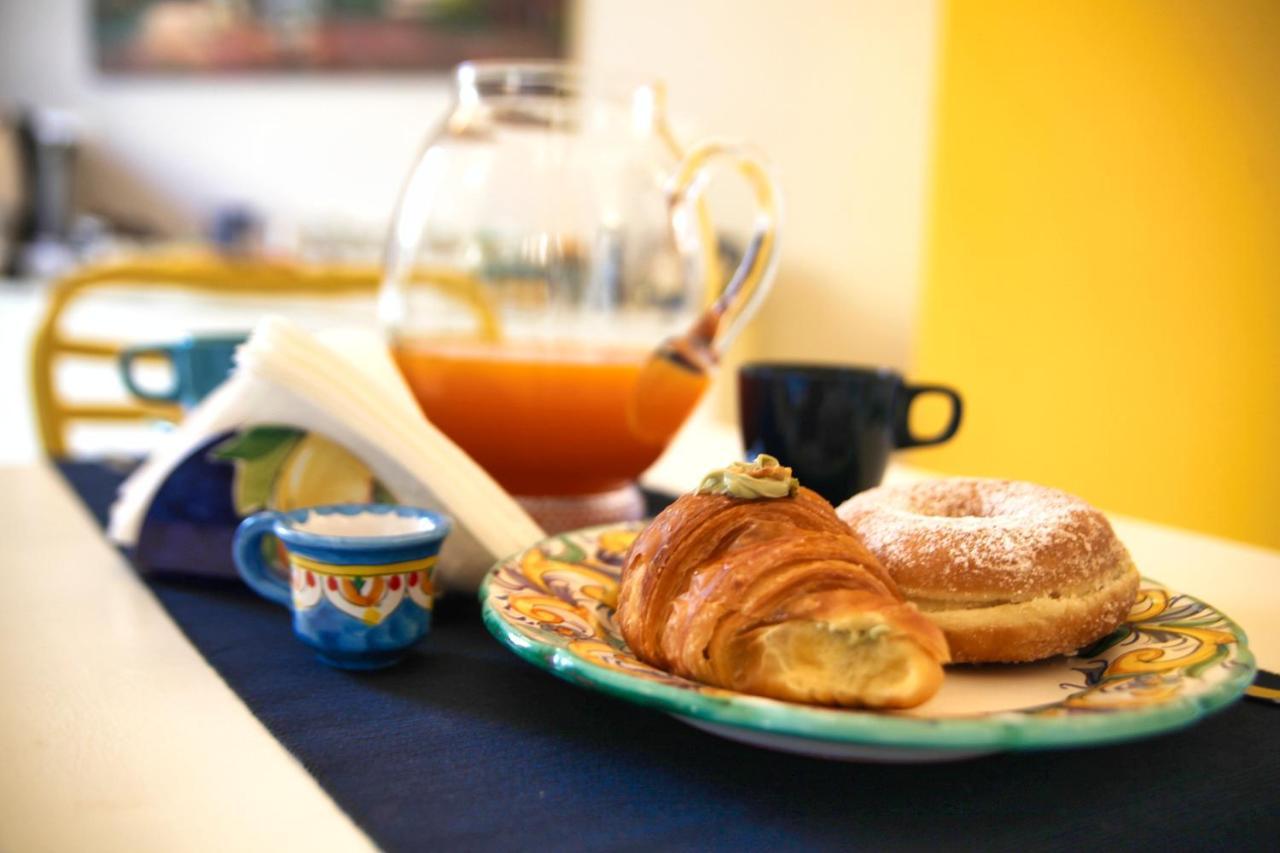 ノチェーラ・スペリオーレ Domus Vilu Bed & Breakfast エクステリア 写真